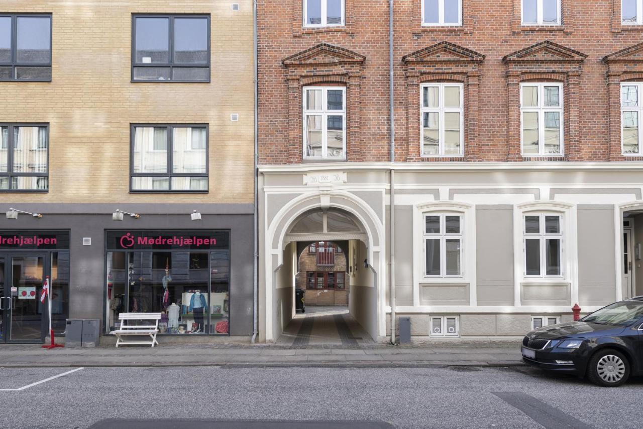Adnana - Apartment suite 1 Aalborg Center Exterior foto